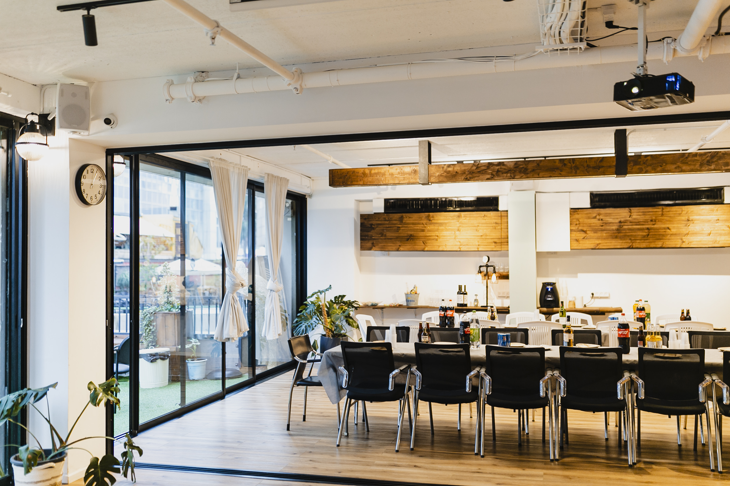 Business event space